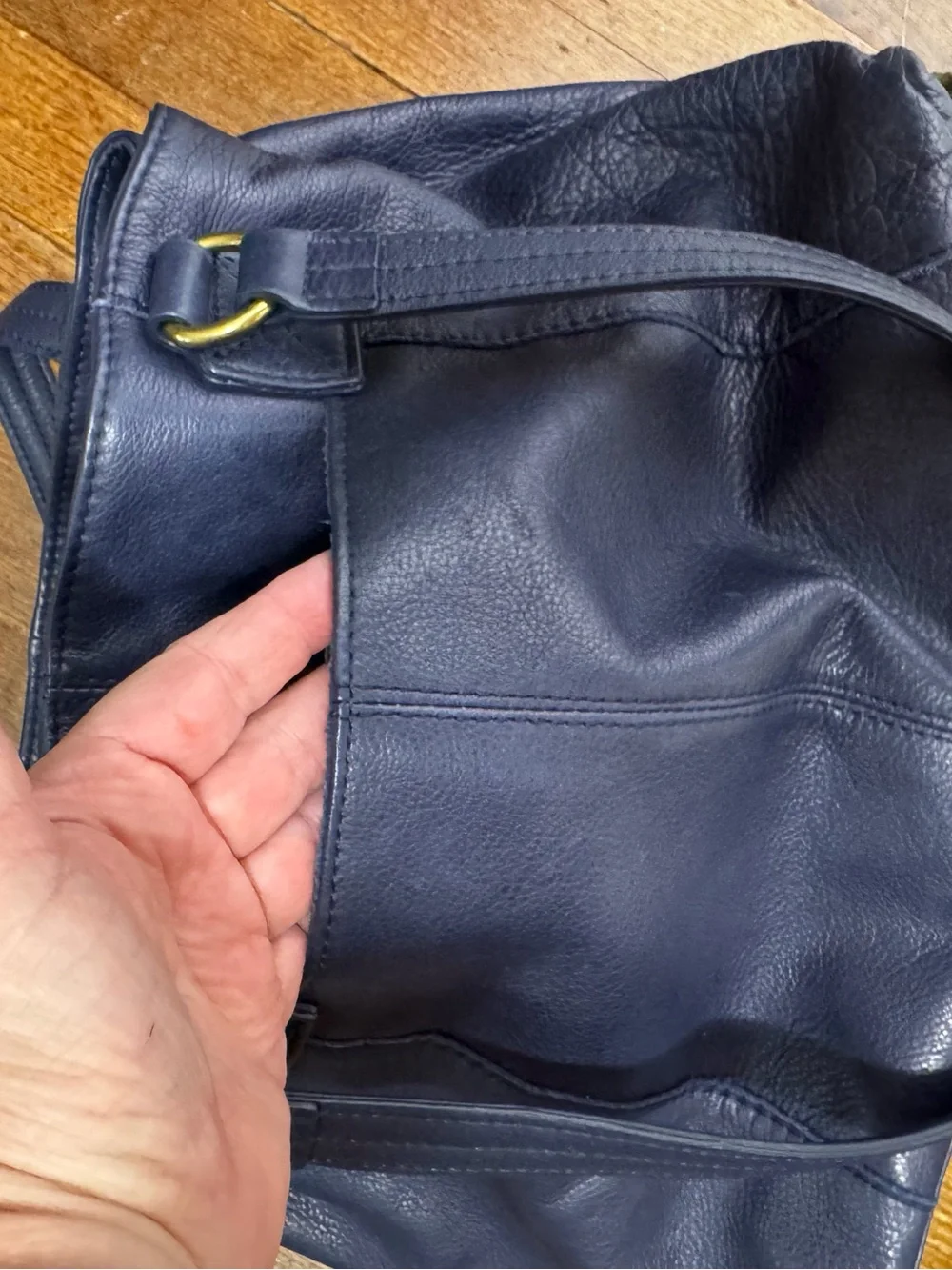 American Leather Co. Val Perfect Satchel, EUC, Navy